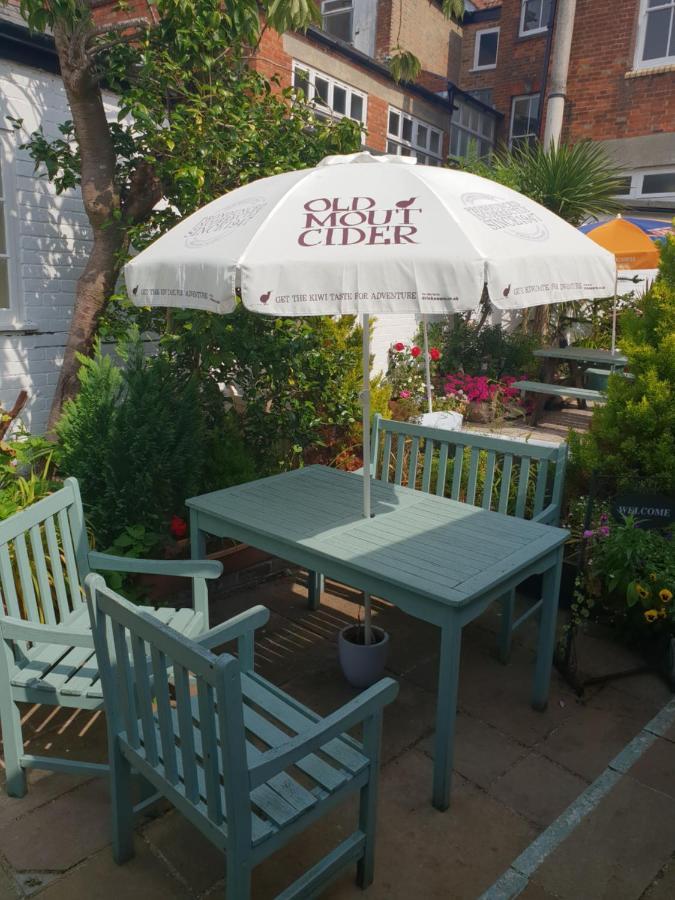 The Pelican Inn Devizes Bagian luar foto