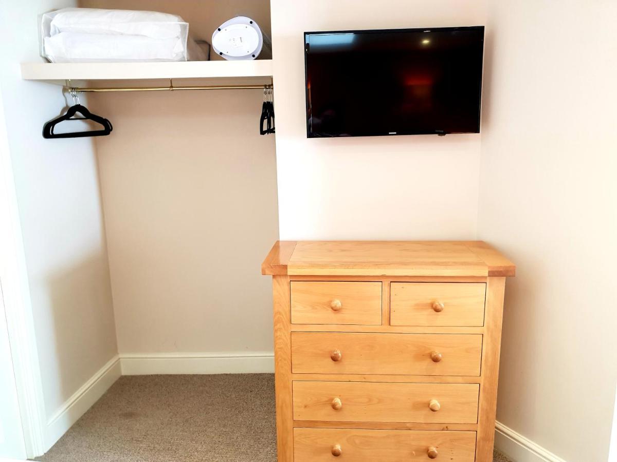 The Pelican Inn Devizes Bagian luar foto