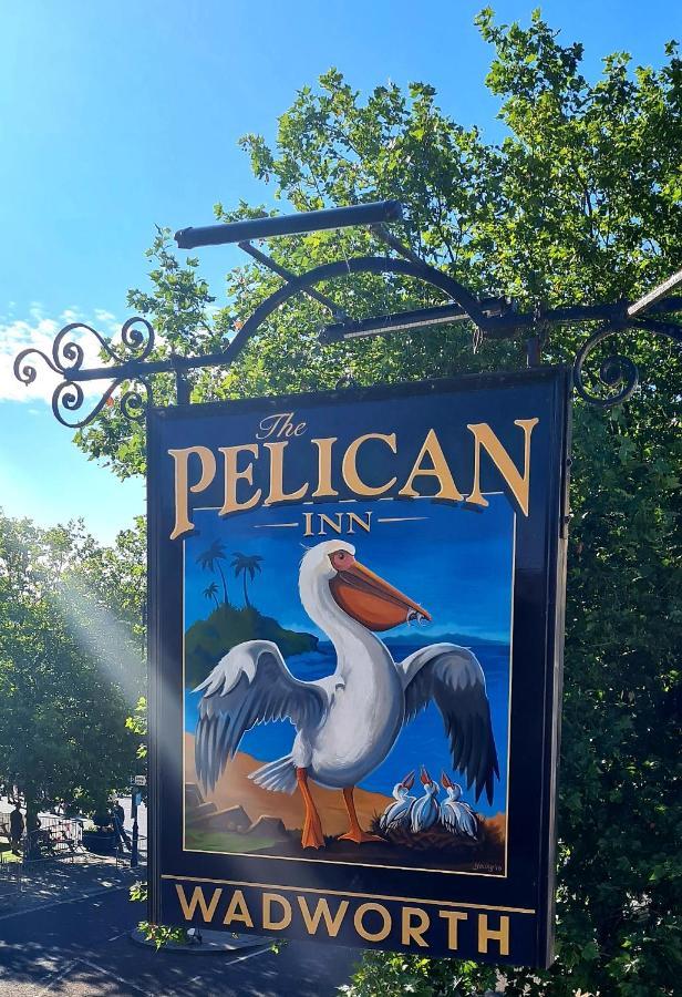 The Pelican Inn Devizes Bagian luar foto