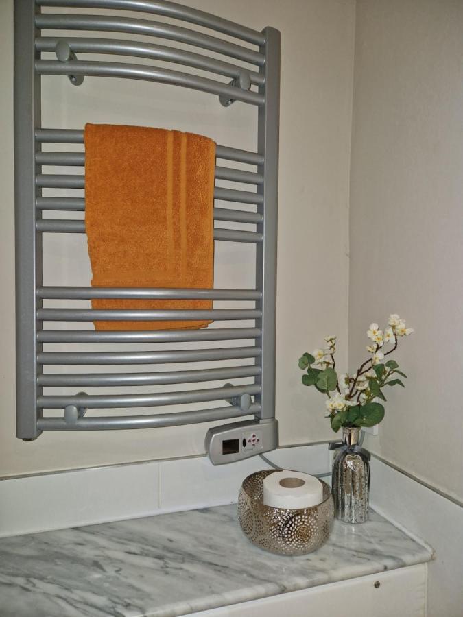 The Pelican Inn Devizes Bagian luar foto